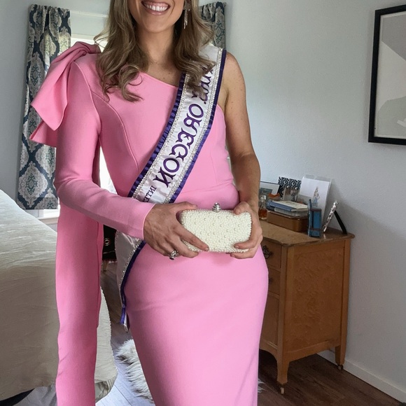 PINK DRESS WITH SHOULDER BOW - Picture 2 of 12